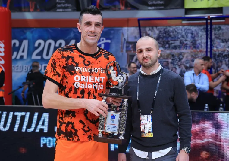Krstanović je također bio i najbolji strijelac veteranskog turnira s 10 pogodaka.