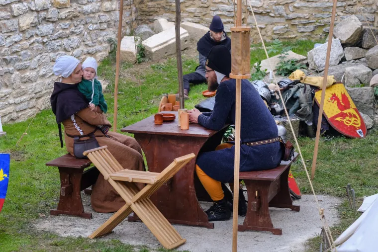 Glavosjeci i djeve, križari i pisari, baklje i samostreli - na Medvedgradu je oživio srednji vijek