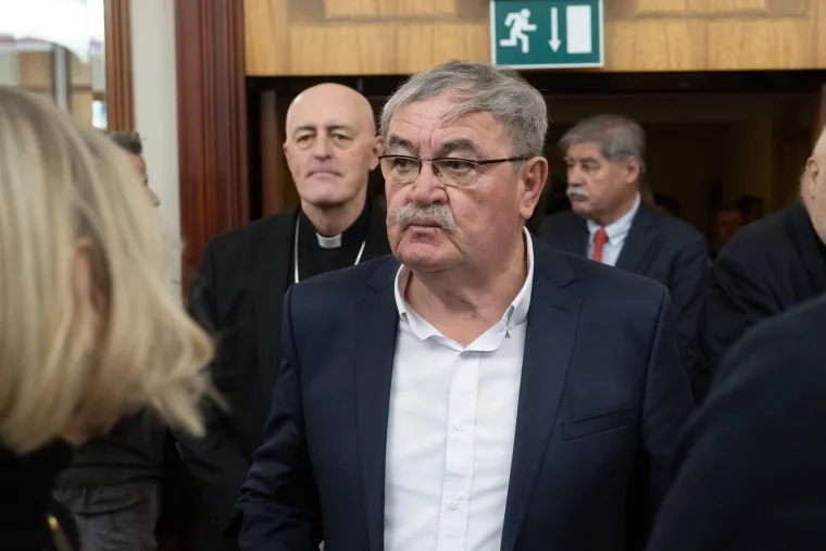 Plenković na Božićnom prijemu SNV-a: Pogledajte tko se još pojavio uz Pupovca