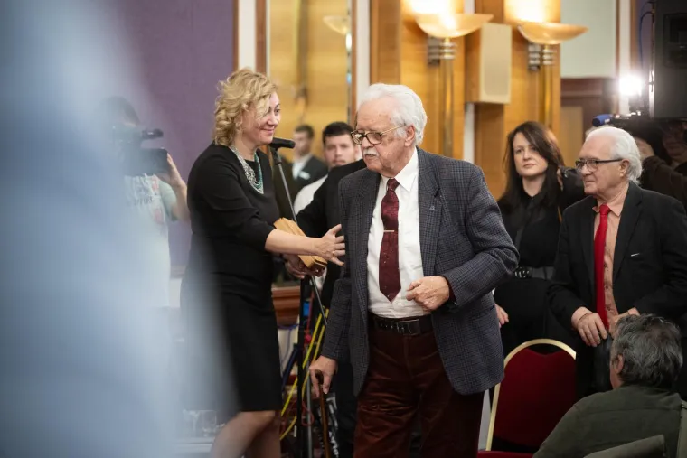 Plenković na Božićnom prijemu SNV-a: Pogledajte tko se još pojavio uz Pupovca