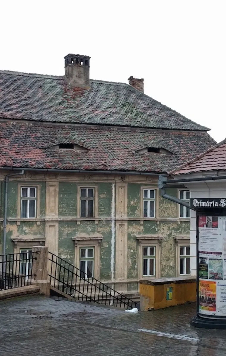 MISLITE DA VAS UVIJEK NETKO GLEDA? Vjerojatno ste u pravu, a imamo i zastrašujuće dokaze
