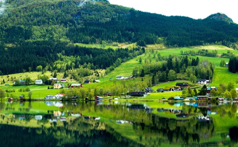 12. Norveška: Osim spektakularnim fjordovima i polarnim svjetlom, Norveška sve više privlači posjetitelje prekrasnom prirodom. 