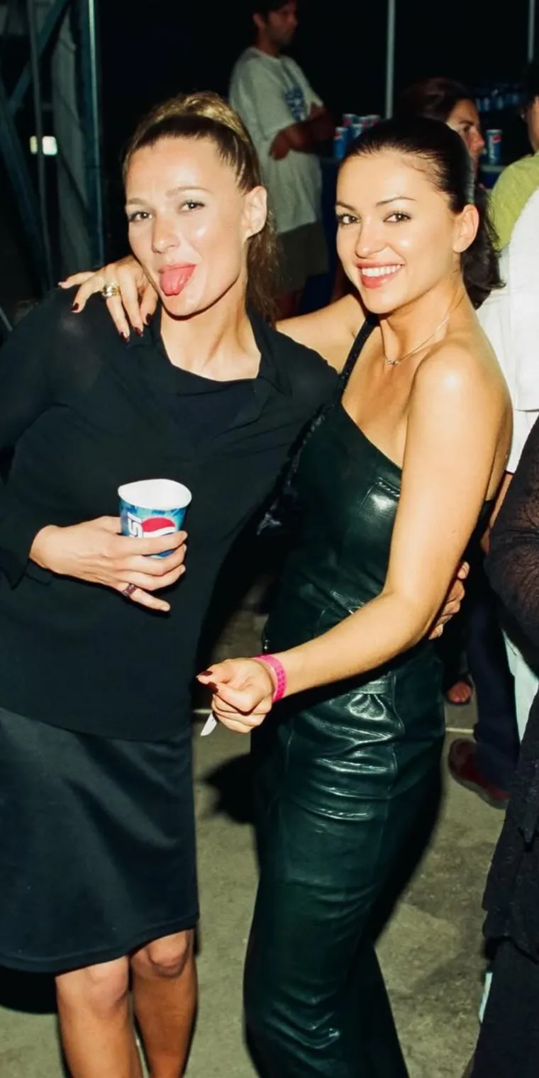 Poseban je naglasak stavila na otvoreni koncert u Sevilli, pred više od 40.000 ljudi, gdje je nastupala uz Jocelyn Brown, Phats & Small, Whigfield i druge izvođače. 