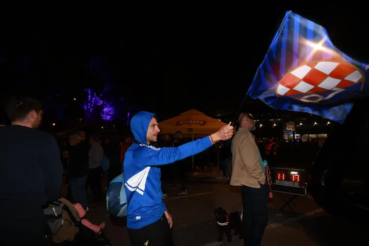 Maksimir će večeras gorjeti: Pogledajte prizore ispred stadiona uoči utakmice sa Salzburgom