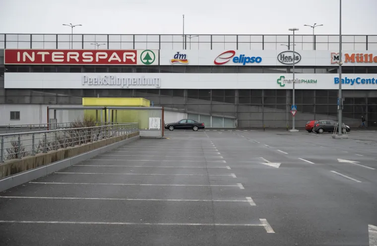  Zagreb: Parkirališta trgovačkih centara na dan bojkota trgovina  