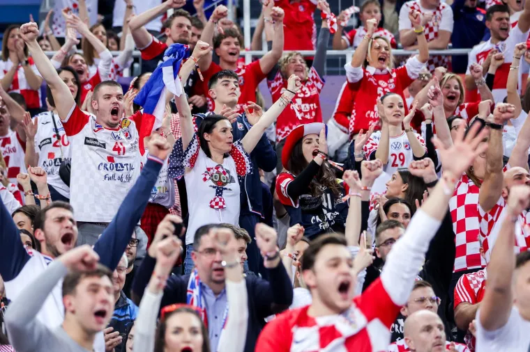 Delirij nakon gola u zadnjoj sekundi, suze na licima igrača, cijela Arena na nogama
