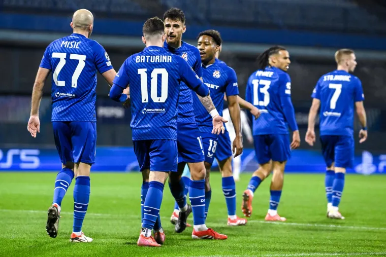 Ludnica na Maksimiru: Tu je Zlatan, a došao je i legendarni dinamovac kojega ne viđamo često