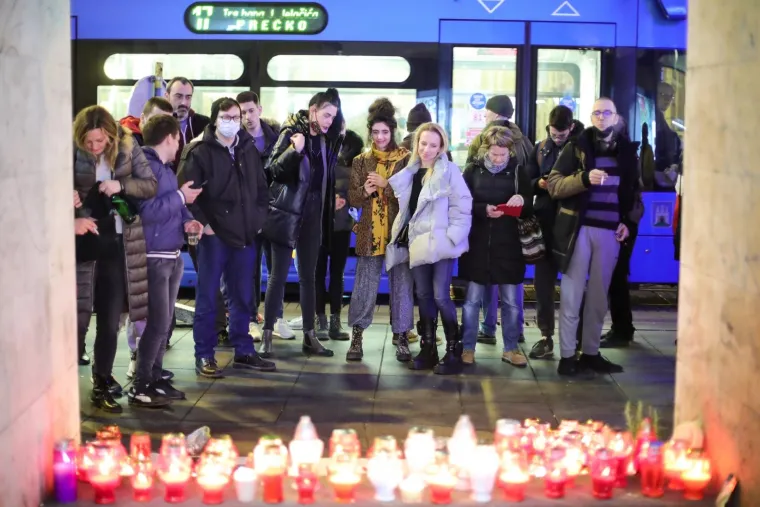 Hrvatska se oprašta od velikog Balaševića: Zagrepčani mu ispunili želju iz jedne od njegovih pjesama