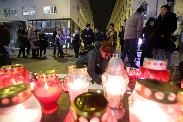 Hrvatska se oprašta od velikog Balaševića: Zagrepčani mu ispunili želju iz jedne od njegovih pjesama