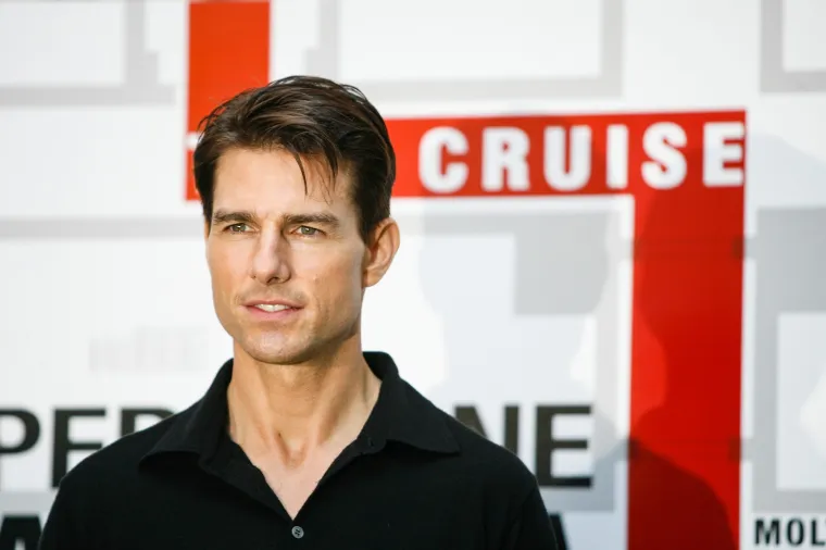 Scijentologija mu razorila brak, a lice 'sredile' operacije: Ovako se mijenjao Tom Cruise