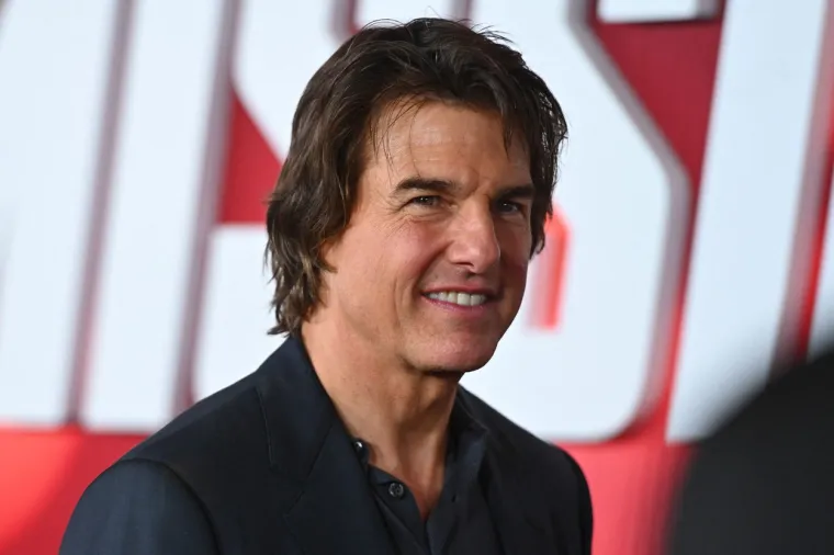 Scijentologija mu razorila brak, a lice 'sredile' operacije: Ovako se mijenjao Tom Cruise