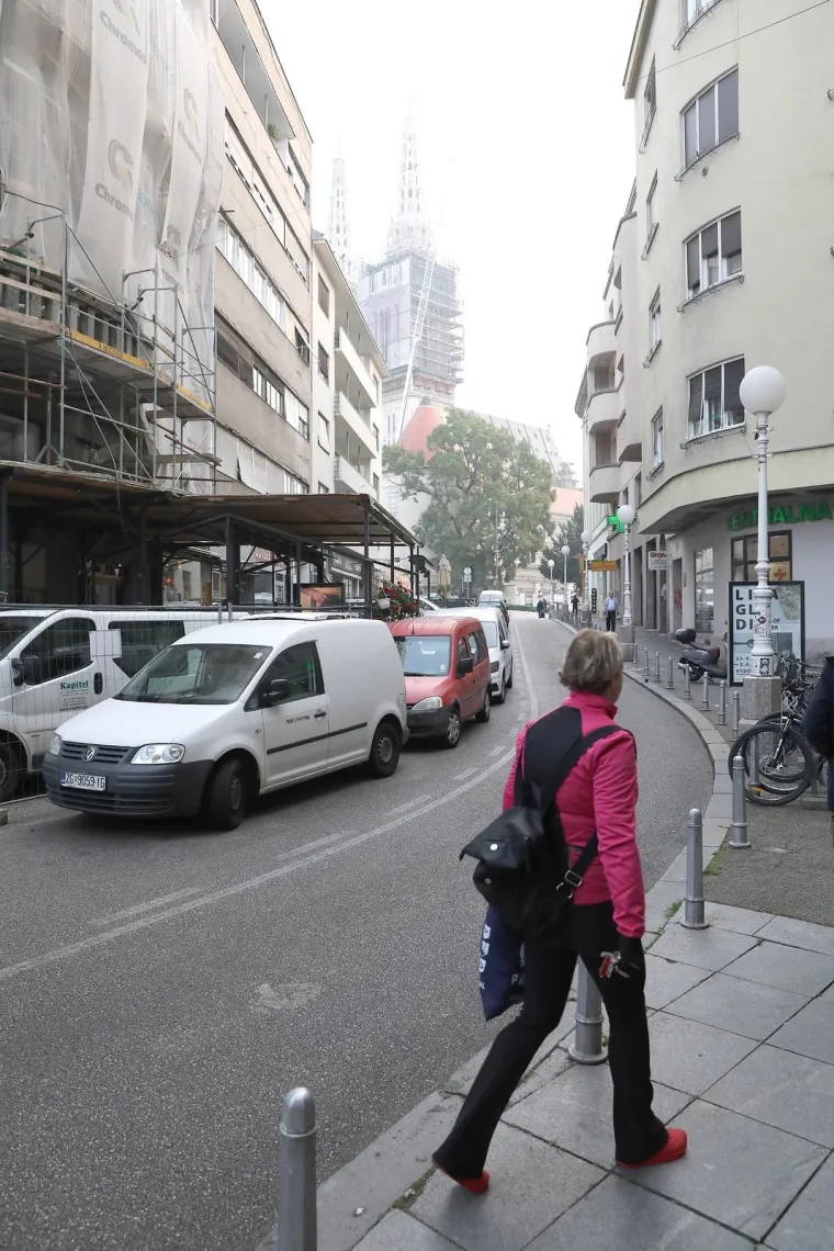Ova ulica u centru Zagreba uskoro postaje pješačka zona. Pogledajte kakav je sada tamo kaos