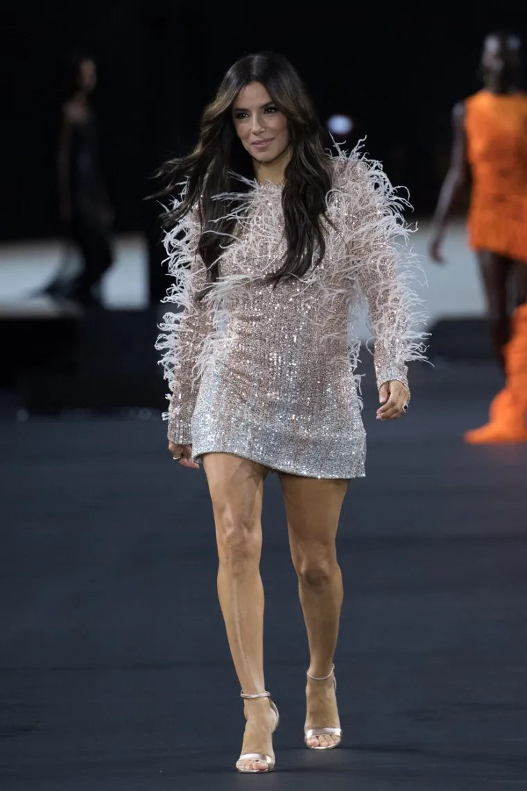 Eva Longoria nakon 2 djece i bucmaste faze izgleda bolje nego ikad, a otkrila je i kako joj je uspjelo. No, nije to za svakoga...