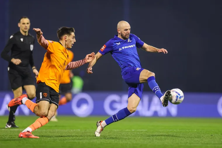 Zajec kao da su mu 'potonule sve lađe', Cannavaro luduje, a ekipa u loži privukla veliku pažnju