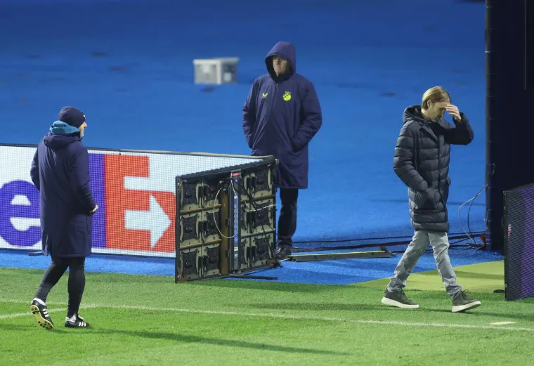 Marićeva karijera u Dinamu nije uvijek bila bez prepreka. Mnoge njegove ideje nailazile su na blokadu tadašnje uprave, koja je bila pod vodstvom Perasa, Podnara i Tomačića, a čini se ni da sada nije nešto drugačije.