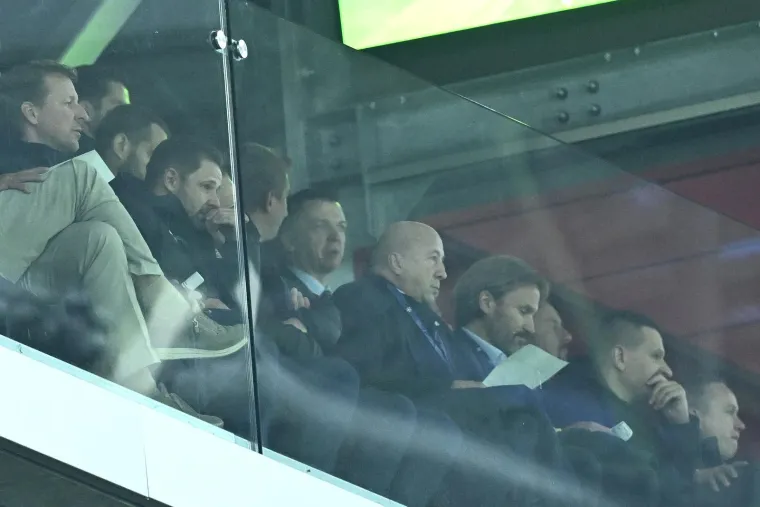 Marko Marić živio je cijeli put kroz Dinamove mlađe uzraste, od pionira do juniora, no za razliku od svog oca Zvonka, nikada nije upisao službeni nastup za prvu momčad. 