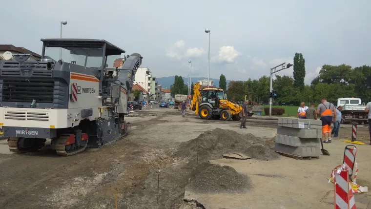 Puknuće cjevovoda je sanirano: Radovi na Selskoj i Krapinskoj cesti još traju