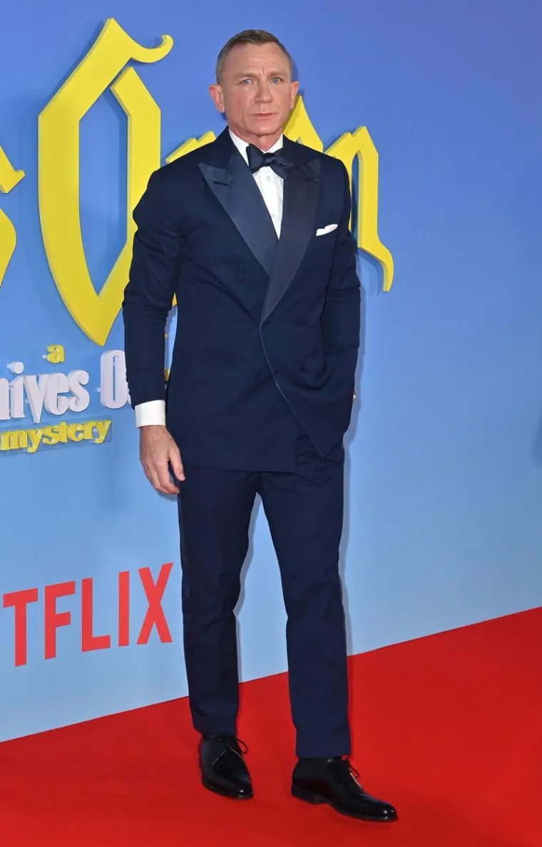Daniel Craig