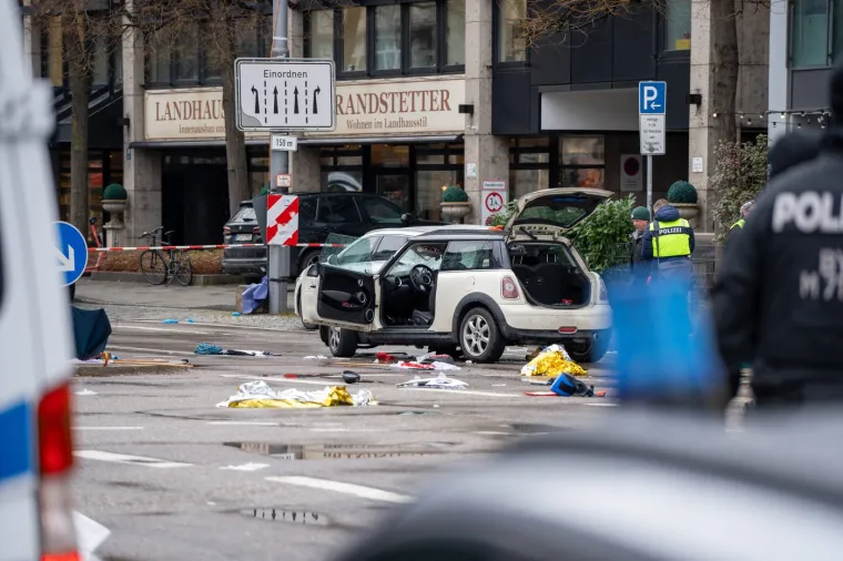 Dječja kolica, cipele i tuga u Münchenu: Prizori strave i užasa s mjesta gdje je muškarac pokosio ljude