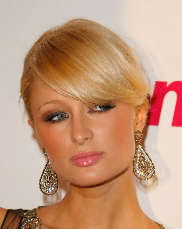 Ona je bila predvodnica starleta! Sjećate li se kako je Paris Hilton izgledala prije 20 godina?