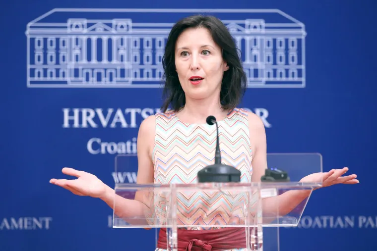 Ona je političarka, pravnica i žena sa stilom: Dalija Orešković godinama nakon razvoda i dalje solira