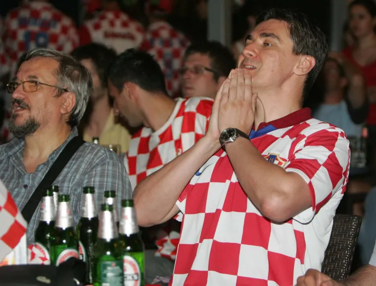 Zoran Milanović u Splitu je  s prijateljima gledao utakmicu Hvatska - Turska na Euru 2008  