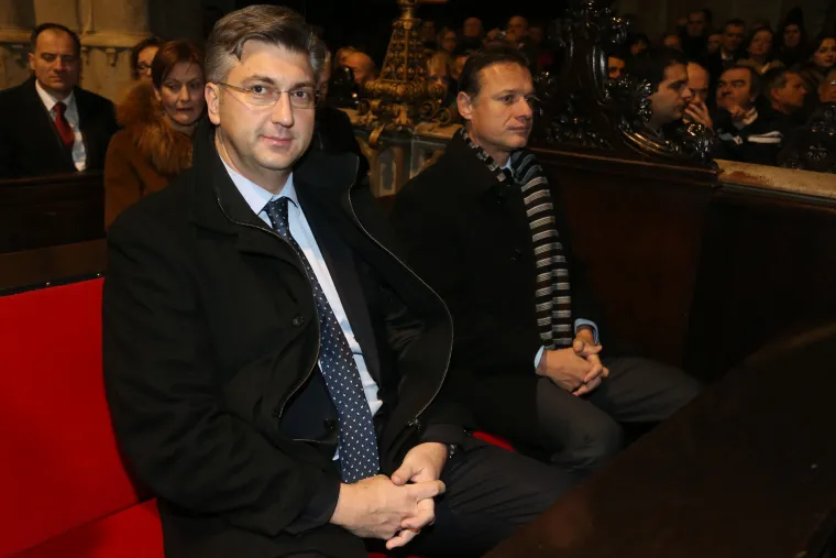 a navečer prisustvovao polnoćki u Katedrali u društvu Gordana Jandrokovića.