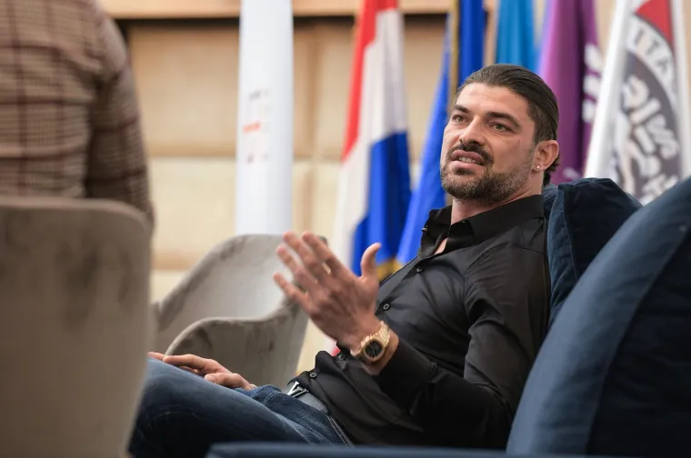 Andy Bara je najpoznatiji po 'krađi' Danija Olma, uz njega se vežu kontroverze: Ovo ga je učinilo slavnim