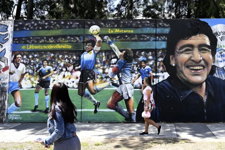Kakva posveta najvećem: Pogledajte gigantski mural Diega Maradone koji su mu napravili Argentinci