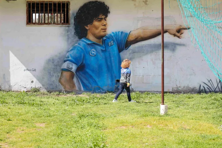 Kakva posveta najvećem: Pogledajte gigantski mural Diega Maradone koji su mu napravili Argentinci