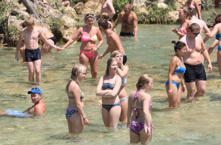 Spas od vrućina pronašli na slapovima Krke