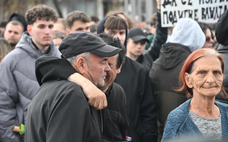 Potresni prizori: Suze, plač, bol i tuga - tisuće na ulicama traže pravdu