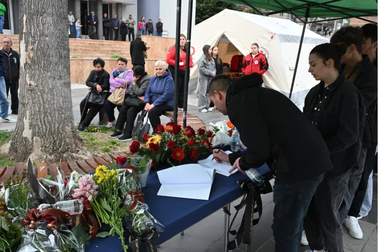 Potresni prizori: Suze, plač, bol i tuga - tisuće na ulicama traže pravdu
