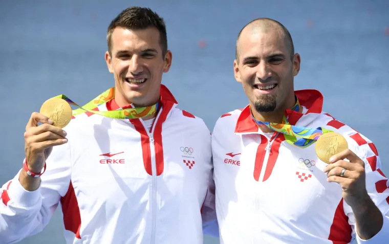 RIO DE JANEIRO 2016 (5) - Sandra Perković (atletika, bacanje diska), Josip Glasnović (streljaštvo, trap), Sara Kolak (atletika, bacanje koplja), Igor Marenić i Šime Fantela (jedrenje, Klasa 470), Martin Sinković i Valent Sinković (veslanje, dvojac na pariće). 