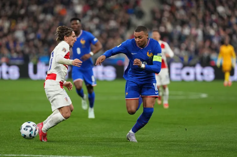 Luka i Mbappe susreli su se u tunelu nakon utakmice u Parizu i tada mu je naš kapetan navodno samo rekao sljedeće: &quot;Nije pošteno kad jedna momčad izgubi na penale, ali netko mora pobijediti i vi ste bili precizniji od nas.&quot;

