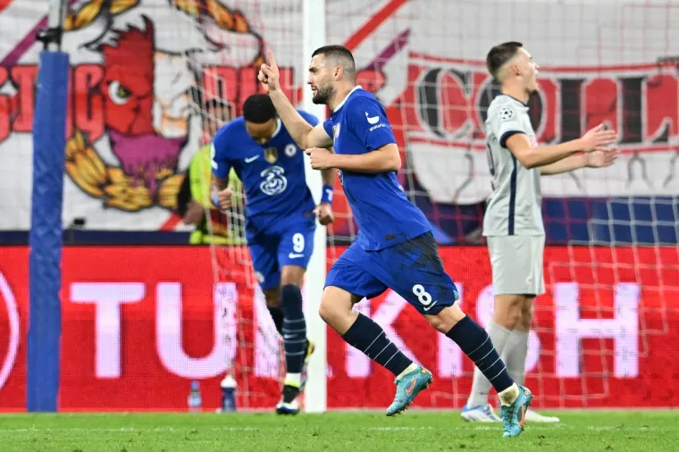 Genijalni Mateo Kovačić vodi veliku bitku u Salzburgu i uništava