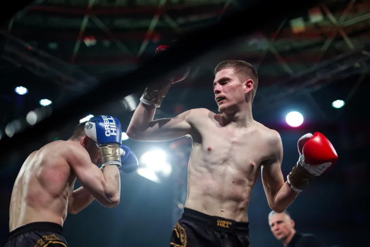 Martinjak brutalnim nokautom zaledio dvoranu, Bertić ugasio suparnika u stilu Cro Copa