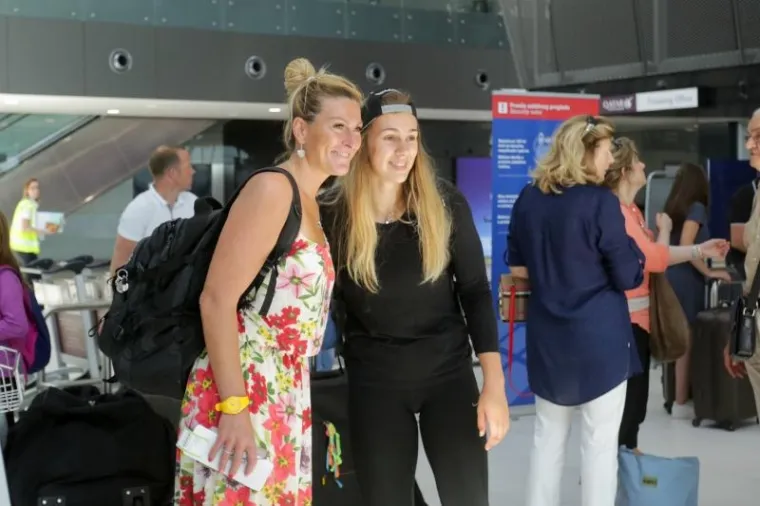 JANICA KAO DODATNI POTICAJ: Putnici na aerodromu Franje Tuđmana imali su priliku vidjeti - njih