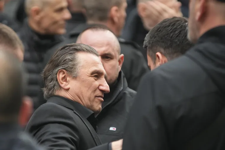 Direktno iz zatvora na sahranu došetao jedan od najvećih kriminalaca na Balkanu