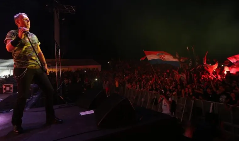 Čavoglave, Dan Pobjede