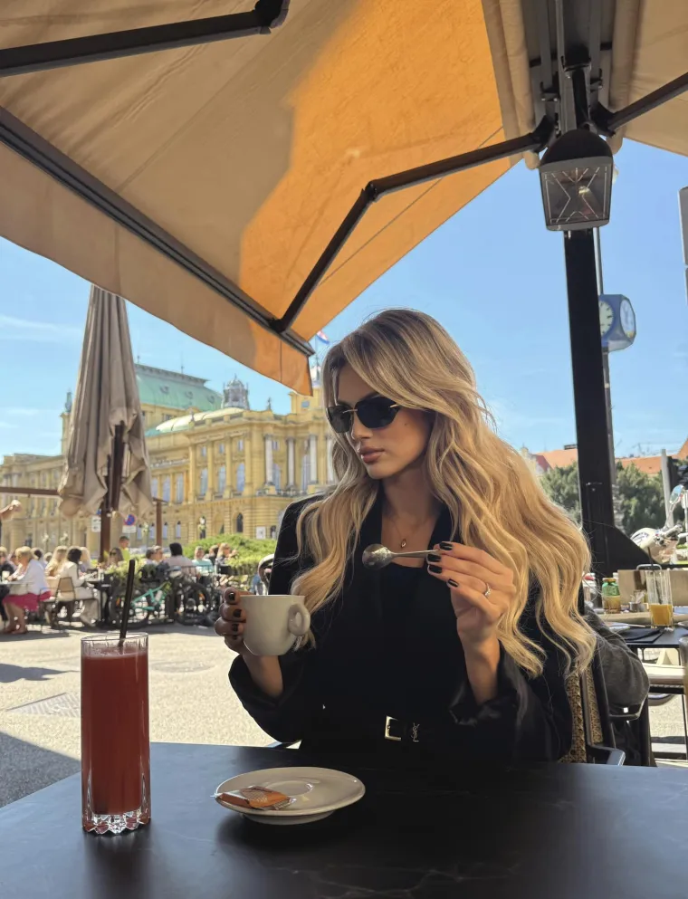 Bila je na listi najseksi Hrvatica, a onda se udala za nogometaša: Tko je supruga Duje Čopa?