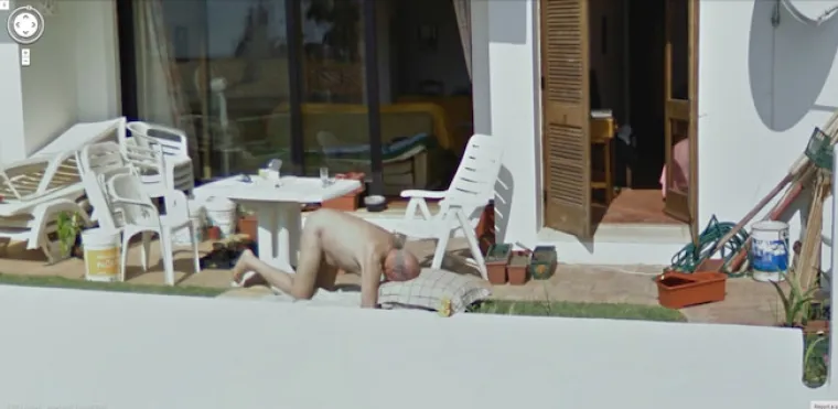 KADA TE ULOVI GOOGLEOVA KAMERA: Ovi nesretnici našli su se u krivo vrijeme na krivom mjestu i završili na Google Streetu