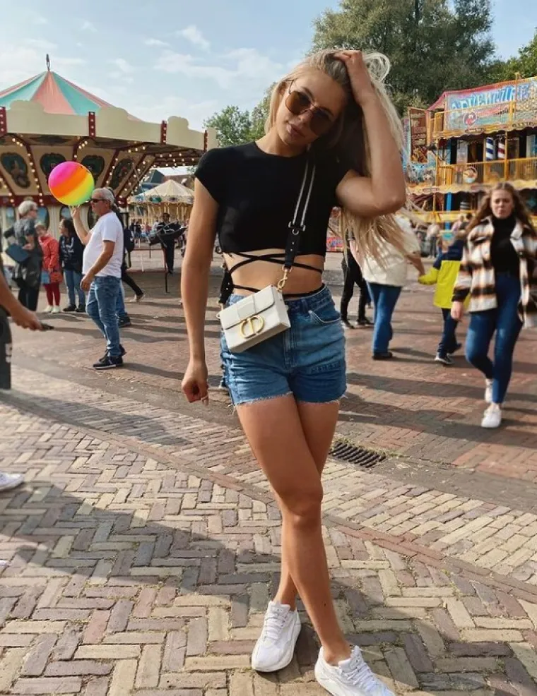 Seksi sportašica ima problem - govore joj da se fotka u previše provokativnim pozama: 'To radim samo u slobodnim danima...'