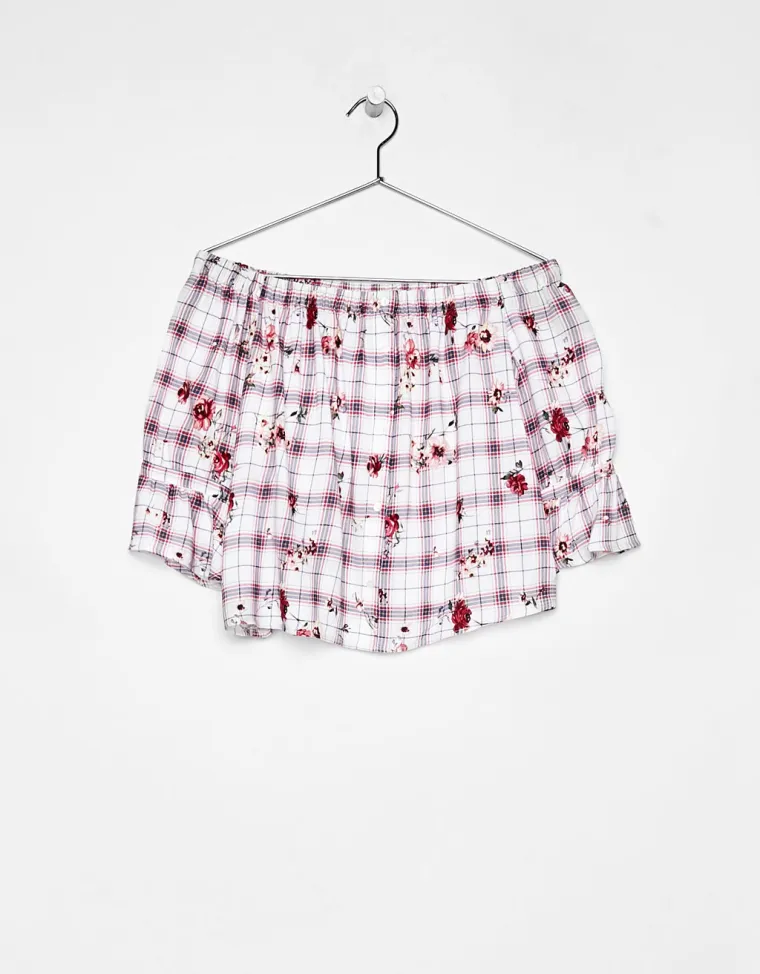 Karirana bluza otvorenih ramena, Bershka, 129,90 kuna
