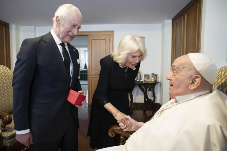 Sada nakon Franjine smrti, kuća će primiti kardinale koji imaju pravo glasa o njegovu nasljedniku te će biti potpuno zaštićena od vanjskog svijeta za vrijeme trajanja konklave u Sikstinskoj kapeli.