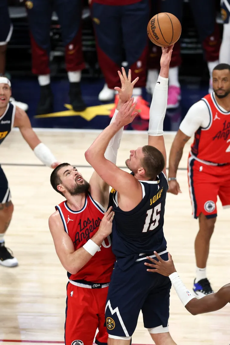 Jeste li vidjeli što je Zubac radio Jokiću? Amerikanci se klanjaju našem Ivici