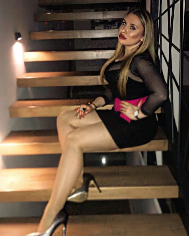 Najseksi hrvatsku liječnicu dočekao hladan tuš u Parizu, sve je snimila: 'Život nije Instagram, ne budi kao Petra!'