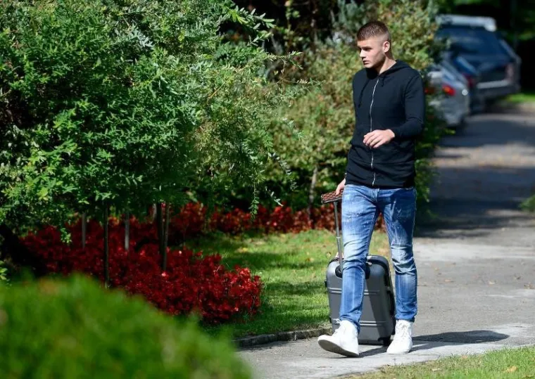 Hrvatska nogometna reprezentacija okupila se u Zagrebu uoči utakmica protiv Bugarske i Malte. Prve su to pripreme koje će voditi novi izbornik Ante Čačić i njegov kontrolor Romeo Jozak, a društvo je pozdraviti došao i predsjednik HNS-a i samoprozvani brend Davor Šuker.