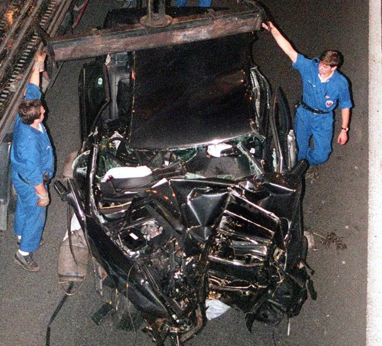 NADZORNE KAMERE SNIMILE ZADNJE SATE DIANINOG ŽIVOTA: U ponoć se smješkala u liftu, u 4 ujutro proglašena je mrtvom