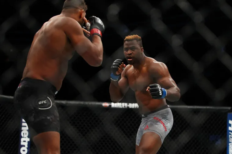 BIVŠI UFC PRVAK: Francis Ngannou velika je globalna zvijezda koja će se sad morati suočiti s ozbiljnim optužbama. 